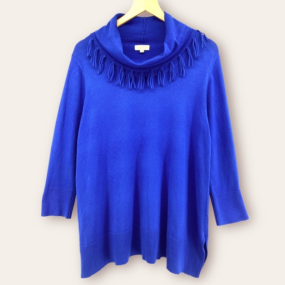 MULTIPLES OVERSIZED FRINGED SWEATER - Picture 2 of 13